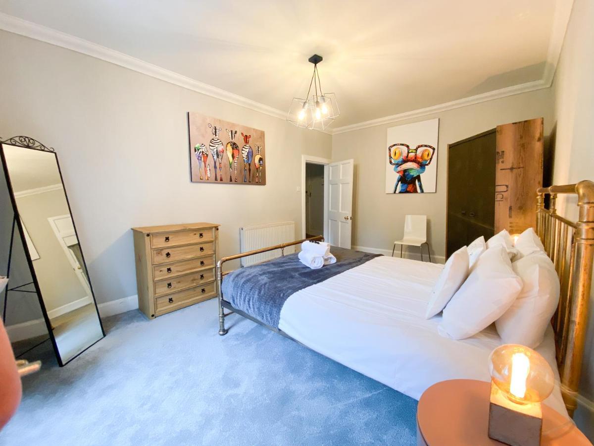 Rose Street's Hidden Treasure- 2bed Newly Refurbished Appartamento